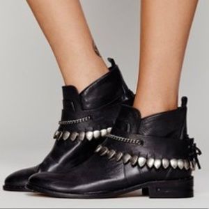 Freda Salvador Star Bootie sz 7.5